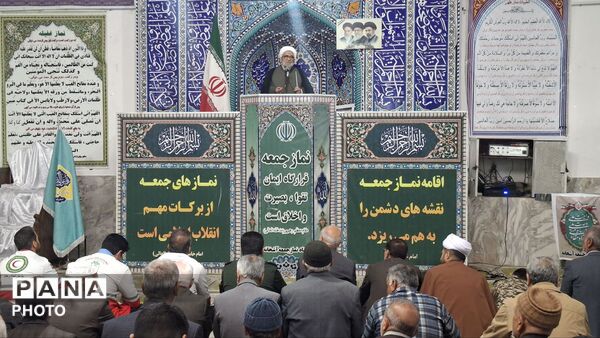 برپایی غرفه‌های خدمات‌رسانی و بسیجی  هم‌زمان با برنامه‌های ویژه روز جمعه