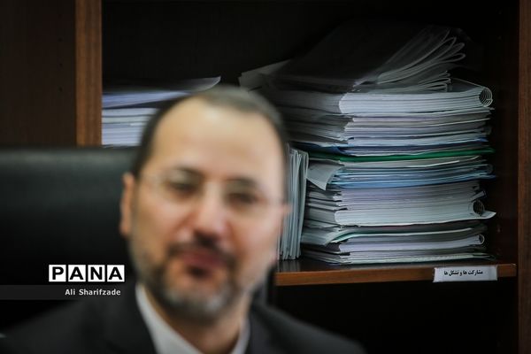 نشست خبری معاون وزیر کشور درباره آسیب های اجتماعی