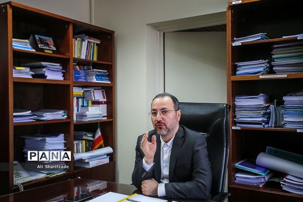 نشست خبری معاون وزیر کشور درباره آسیب های اجتماعی