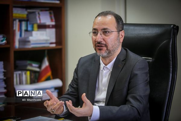 نشست خبری معاون وزیر کشور درباره آسیب های اجتماعی