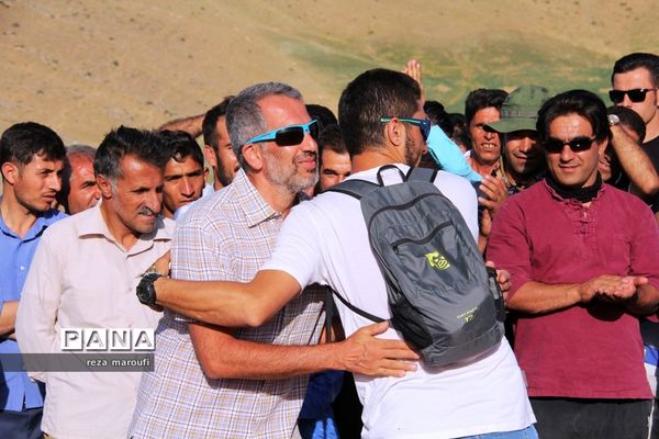 تجلیل از نفرات برتر مسابقات  بین المللی پاراگلایدر سیلوانا در آذربایجان غربی