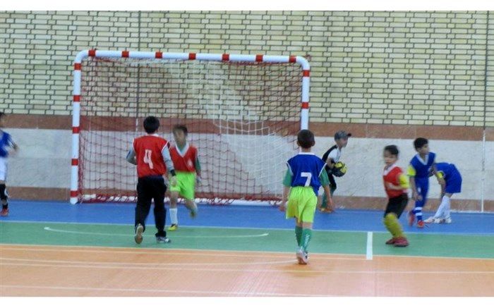 توقف تیم فوتسال نونهالان کلات در مقابل  تیم دسته یک  کشوری با نتیجه ۴-۲
