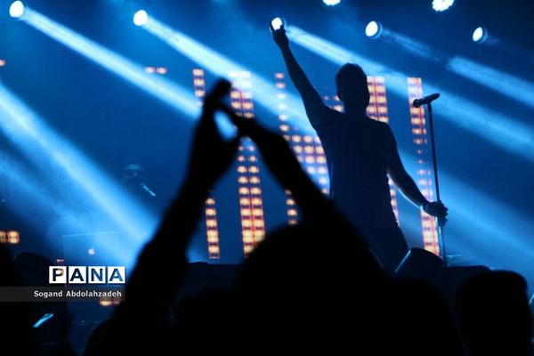 کنسرت پازل‌ بند در ساری