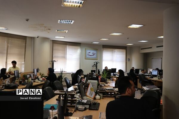 بازدید دانش آموزان دختر دوره های تابستانه سازمان دانش آموزی از موسسه فرهنگی شهر آرا مشهد