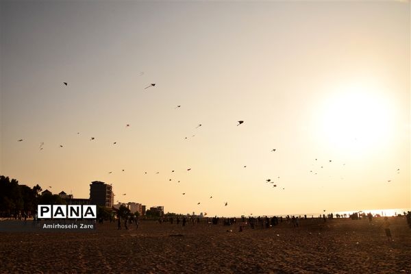 جشنواره بادبادک‌ها در فریدونکنار