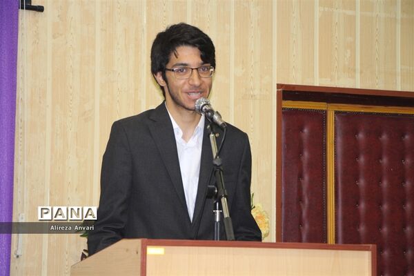 تجلیل از دانش‌آموزان مدال‌آور در المپیاد جهانی ریاضی
