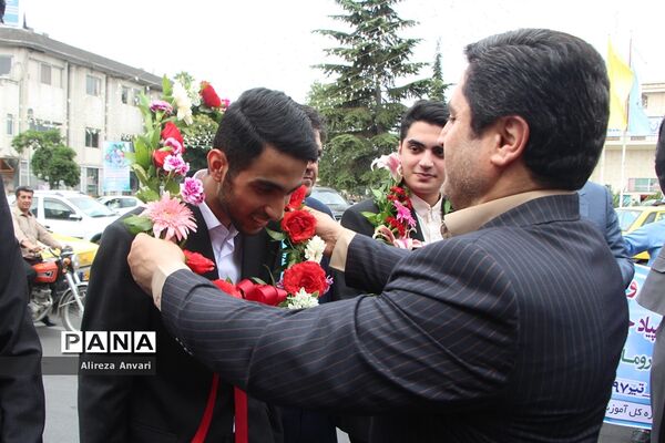 تجلیل از دانش‌آموزان مدال‌آور در المپیاد جهانی ریاضی