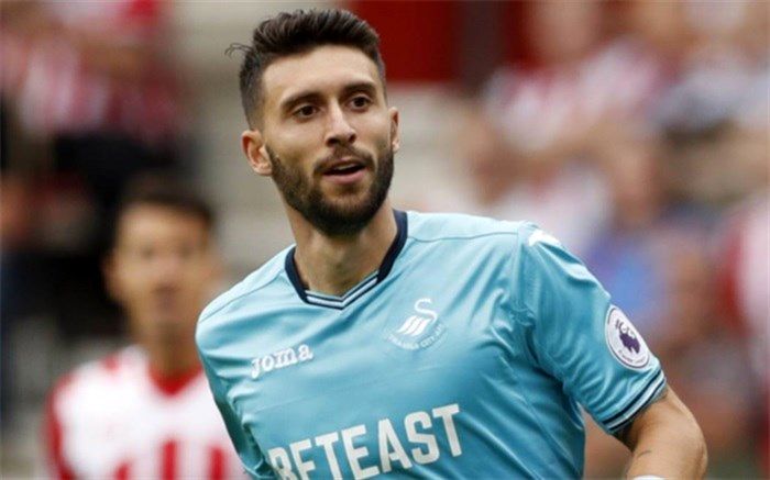 سوانسی مهاجم اسپانیایی را به آلاوز قرض داد