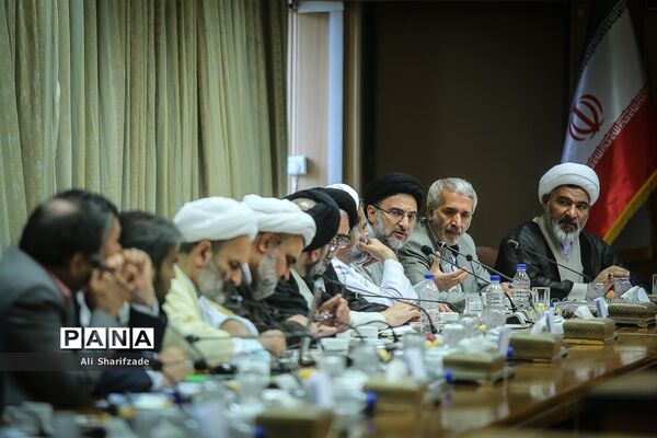 نشست فصلی مشترک ستاد همکاری‌های حوزه و آموزش و پرورش