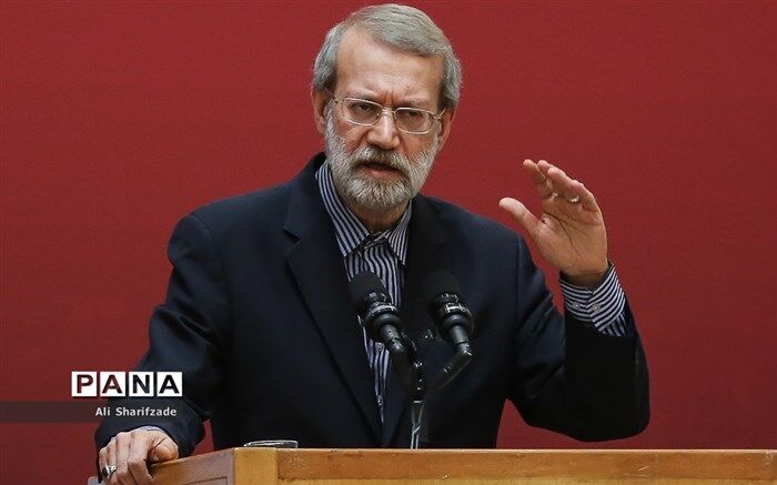 لاریجانی: مسائل منطقه از طریق رایزنی قابل حل است، نیاز به دخالت خارجی نیست