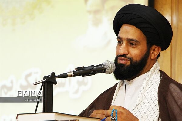 آیین تکریم و معارفه مسئول اتحادیه انجمن‌های اسلامی دانش‌آموزان استان یزد