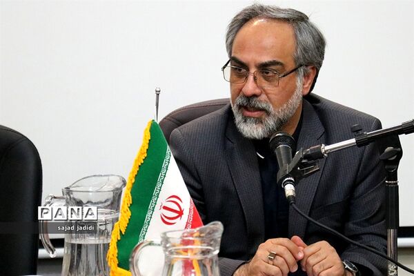برگزاری چهارمین نشست دانشجویی 《موذن در خواب》 با موضوع عملکرد وزارت خارجه