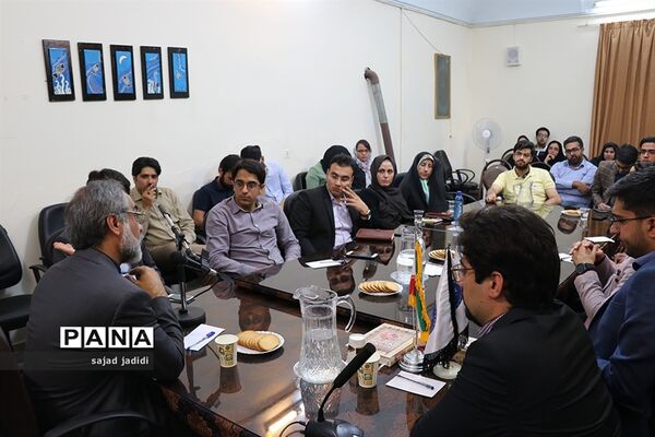 برگزاری چهارمین نشست دانشجویی 《موذن در خواب》 با موضوع عملکرد وزارت خارجه