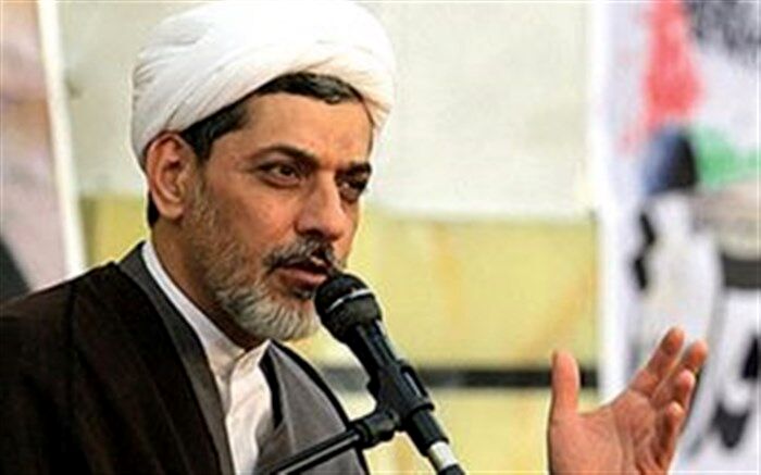 مسلمانان عزیز، و منافقین و اهل نفاق خوار می شوند