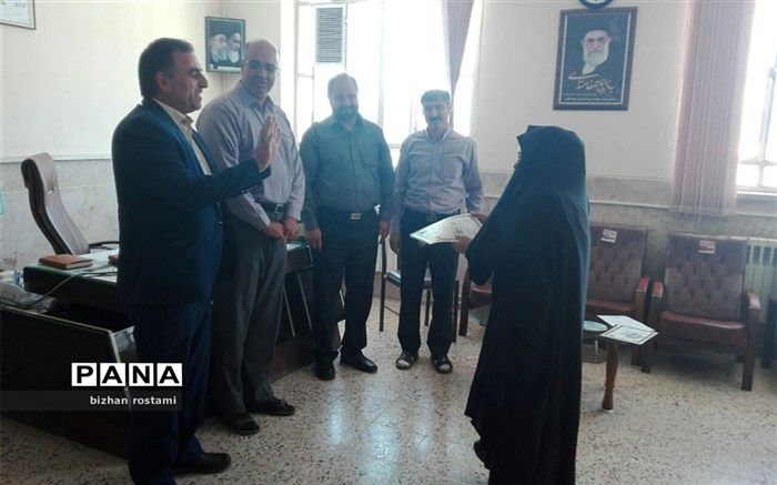 تجلیل از مدیران و مربیان پیشتاز مناطق زلزله زده