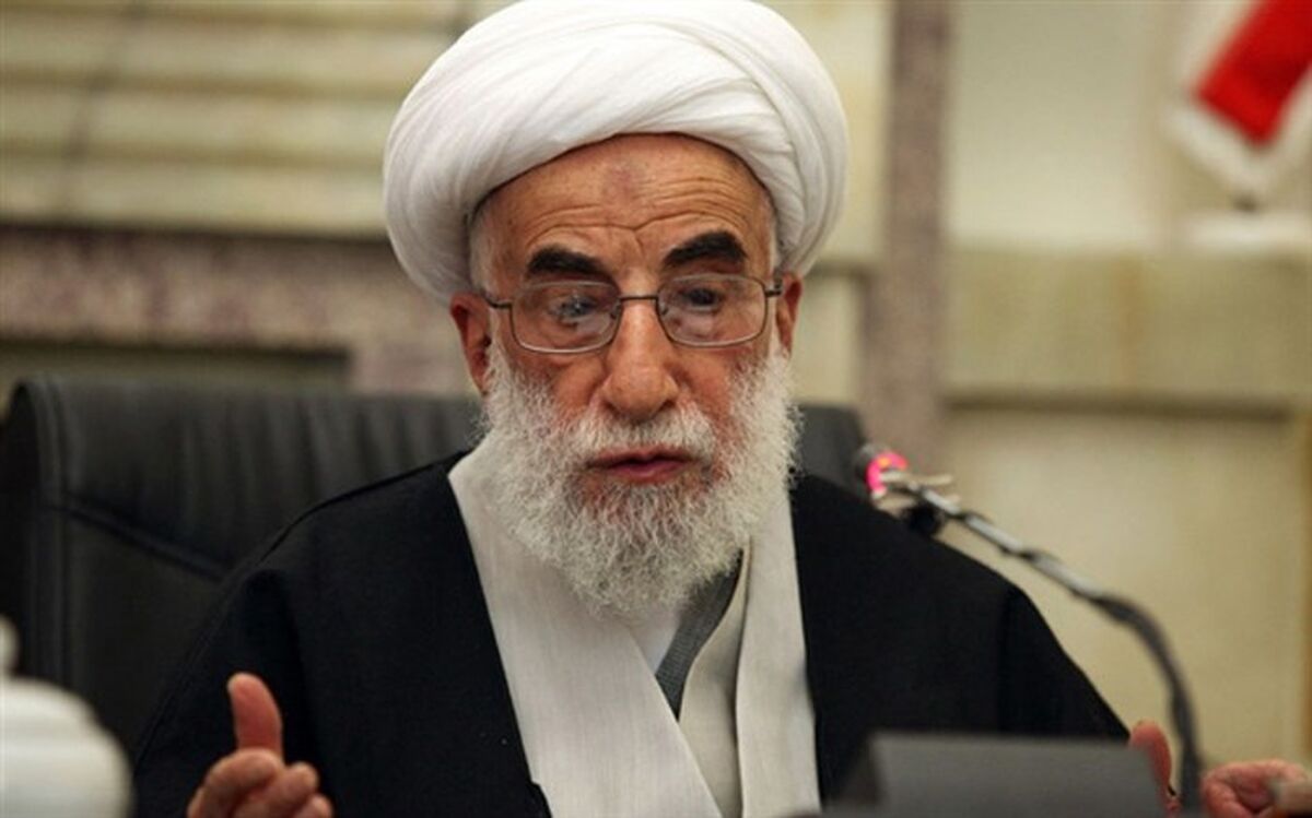 قدردانی آیت الله جنتی  از قرارگاه خاتم‌الانبیاء برای برقراری آب مردم خرمشهر و آبادان
