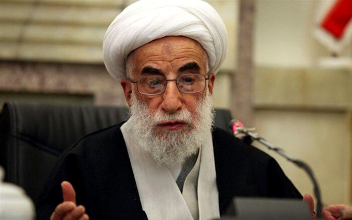 قدردانی آیت الله جنتی  از قرارگاه خاتم‌الانبیاء برای برقراری آب مردم خرمشهر و آبادان