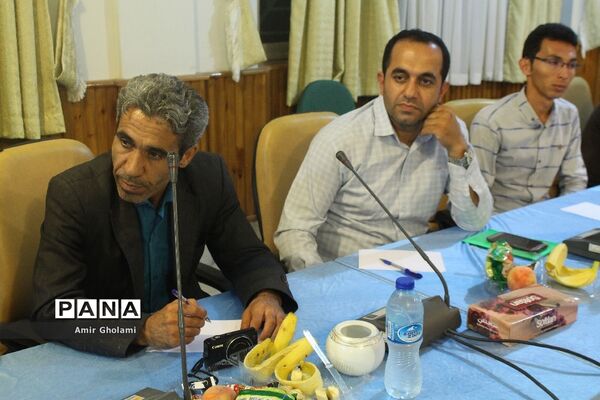 جلسه‌ توجیهی سرپرستان استان های حاضر در اردوی ملی مناطق مرزی