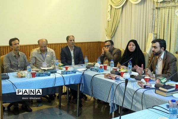 جلسه‌ توجیهی سرپرستان استان های حاضر در اردوی ملی مناطق مرزی