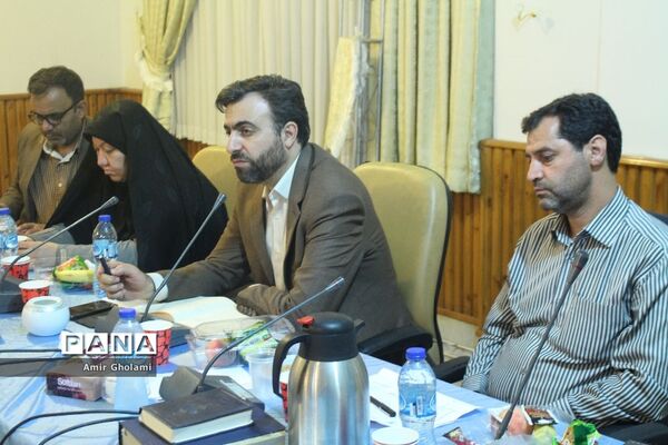 جلسه‌ توجیهی سرپرستان استان های حاضر در اردوی ملی مناطق مرزی