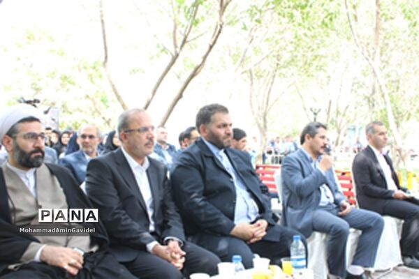 مراسم  بهره برداری از پارک قازان (باغ توت گلگشت) در تبریز