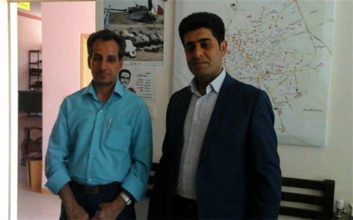 خیّر نهاوندی بیش از 40 میلیون تومان به مدارس و دانش آموزان بی بضاعت کمک کرد