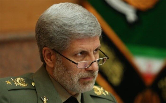 تاکید وزیر دفاع بر آمادگی کامل نیروهای مسلح برای پاسخ دندان شکن به هرگونه تجاوز