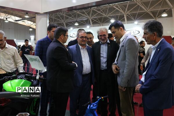 نمایشگاه خودرو در شیراز