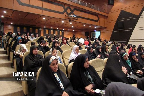 برگزاری همایش عفاف و حجاب در چهاردانگه