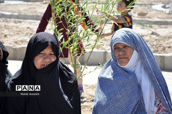 استقبال اهالی روستای بورنگ درمیان از حضور پرچم و کاروان خدام امام رضا (ع)