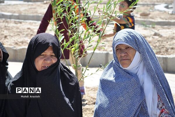 استقبال اهالی روستای بورنگ درمیان از حضور پرچم و کاروان خدام امام رضا (ع)
