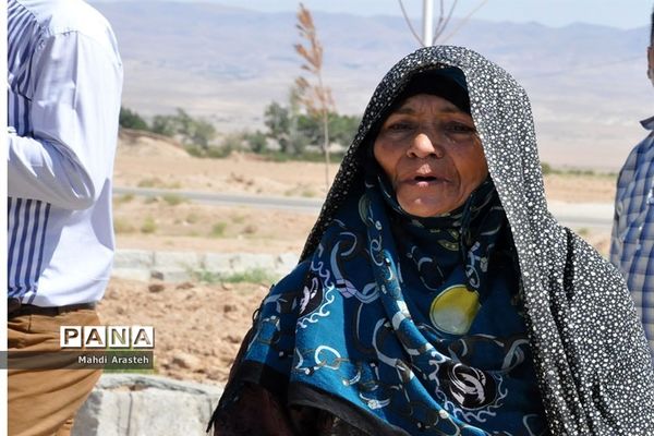 استقبال اهالی روستای بورنگ درمیان از حضور پرچم و کاروان خدام امام رضا (ع)
