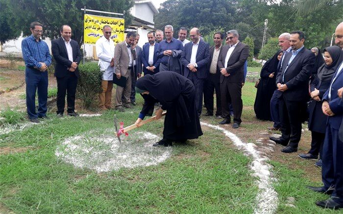 کلنگ «همراه‌سرای» بیمارستان شهید زارع ساری به زمین زده شد