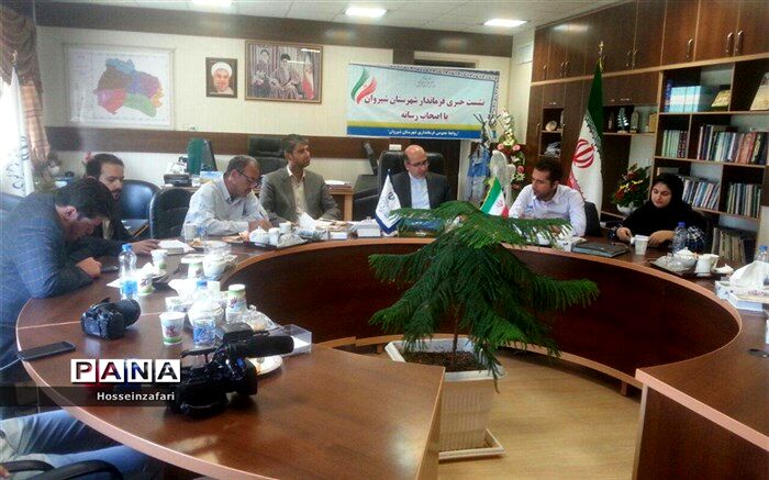 مصرف صحیح آب وبرق باید فرهنگ سازی شود.