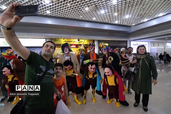 استقبال از مسافران جشنواره تابستانی کیش