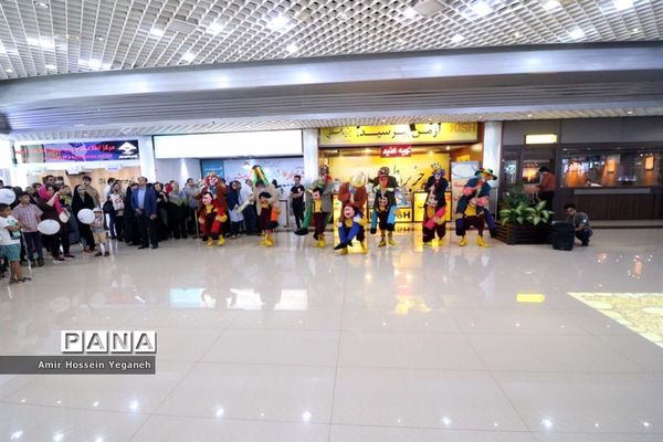 استقبال از مسافران جشنواره تابستانی کیش