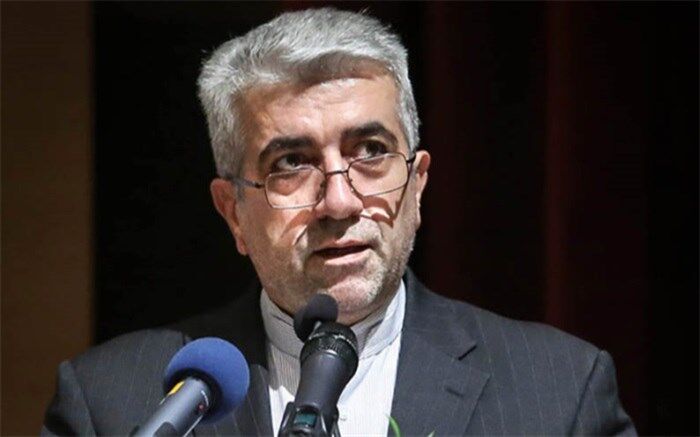 وزیر نیرو: پیگیری و رفع مشکلات برق و آب منطقه سیستان اولویت اصلی دولت