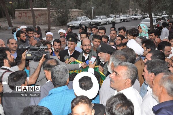 جشن زیرسایه خورشید با حضور خادمان بارگاه منور رضوی درنهبندان