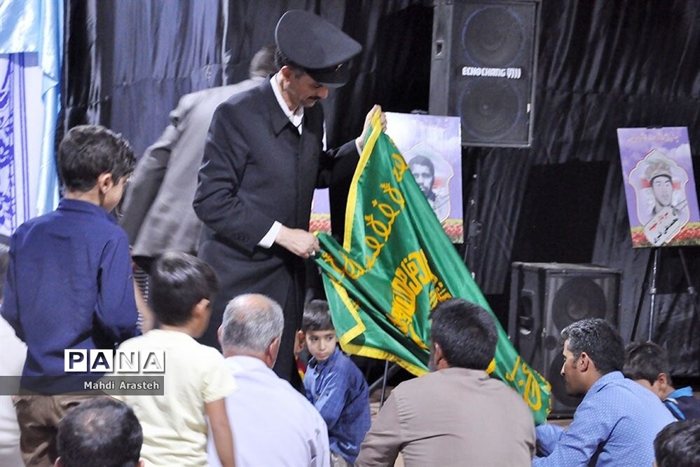 جشن زیرسایه خورشید با حضور خادمان بارگاه منور رضوی درنهبندان