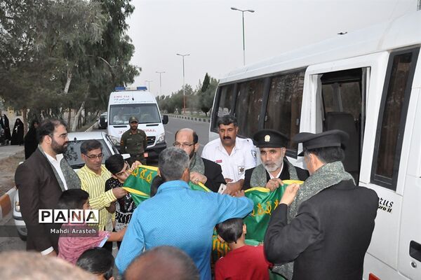 جشن زیرسایه خورشید با حضور خادمان بارگاه منور رضوی درنهبندان