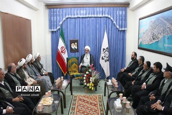 مراسم استقبال از خدام امام رضا در فرودگاه  بوشهر و دفتر نماینده ولی فقیه و امام جمعه بوشهر