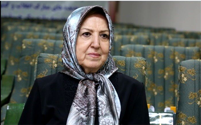 ملیح‌سادات موسوی  پرستاری که  مدرسه می‌سازد