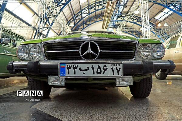 نمایشگاه خودروهای کلاسیک در ارومیه