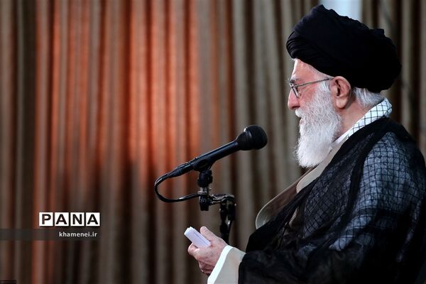 دیدار وزیر امور خارجه، سفیران و مسئولان نمایندگی‌های ایران در خارج از کشور با مقام معظم رهبری