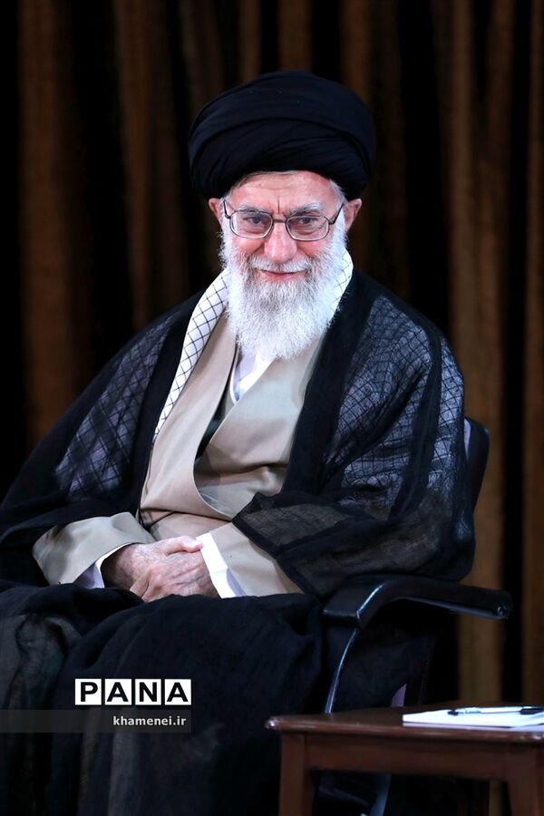 دیدار وزیر امور خارجه، سفیران و مسئولان نمایندگی‌های ایران در خارج از کشور با مقام معظم رهبری