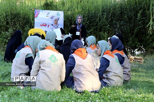 نخستین روز از اردوی استانی دختران پیشتاز فارس
