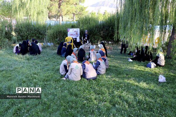 نخستین روز از اردوی استانی دختران پیشتاز فارس