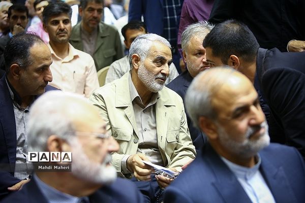 مراسم ختم پدر «وحید حقانیان»