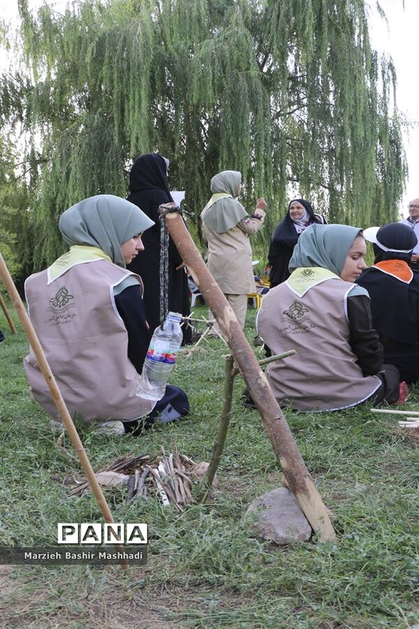 بازدید مسئولان اداره کل آموزش و پرورش کل فارس از اردو دختران پیشتاز