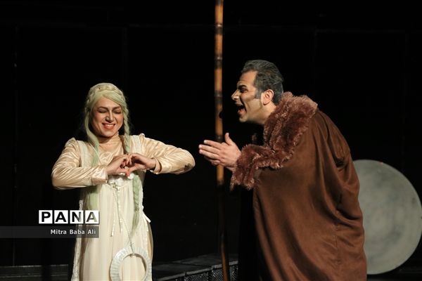 اجرای تئاتر «هملت»